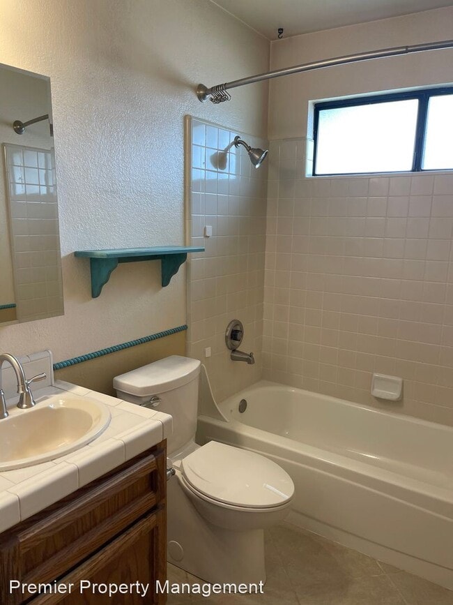 Building Photo - 3 br, 2 bath House - 1300 Buttercup Ct.