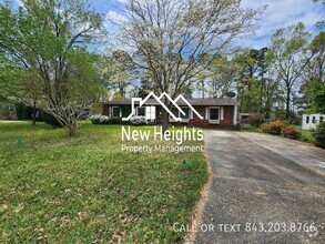 Building Photo - Available now!! Amazing single-family deta...