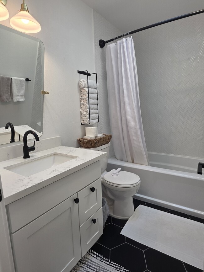 Building Photo - 25728 SE 35th Pl