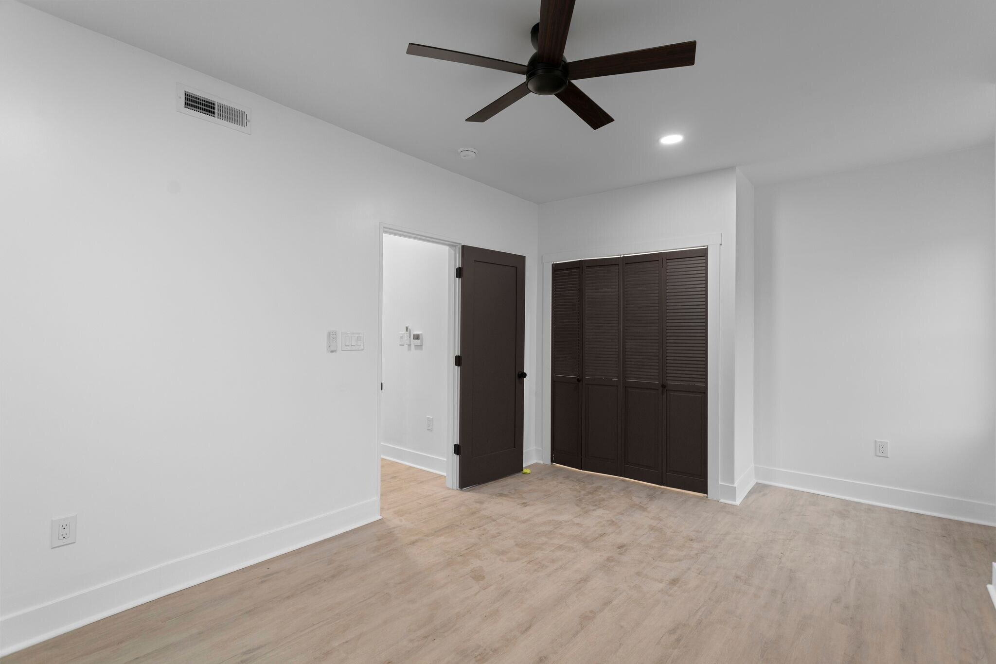 Bedroom - 2035 Forbes Ave