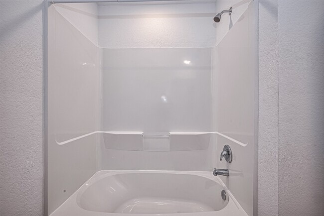 Building Photo - 9603 Fulvetta Briar Ct