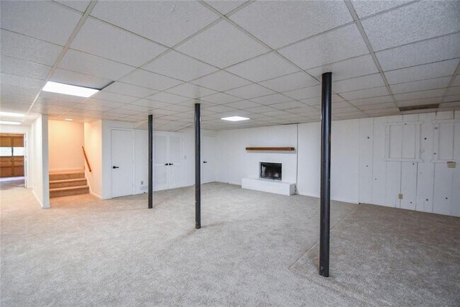 Building Photo - 17040 Birmingham Rd