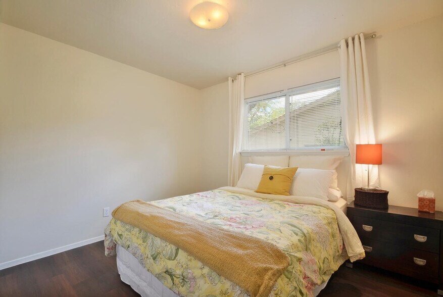 Building Photo - 8432 Bangor Bnd