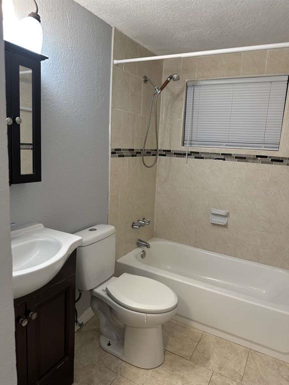 Building Photo - 3607 E Lambright St