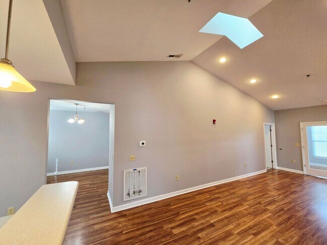 Building Photo - Blue Seas Properties -3