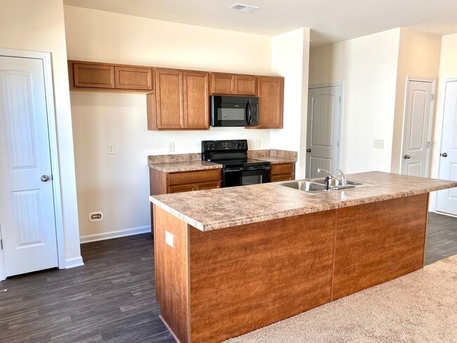 Building Photo - Beautiful home for lease!