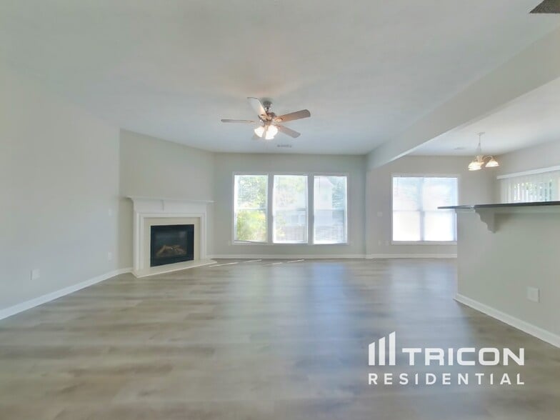 Building Photo - 100 Plumeria St