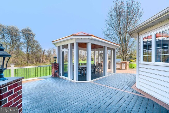 Building Photo - 1319 Martin Meadows Dr