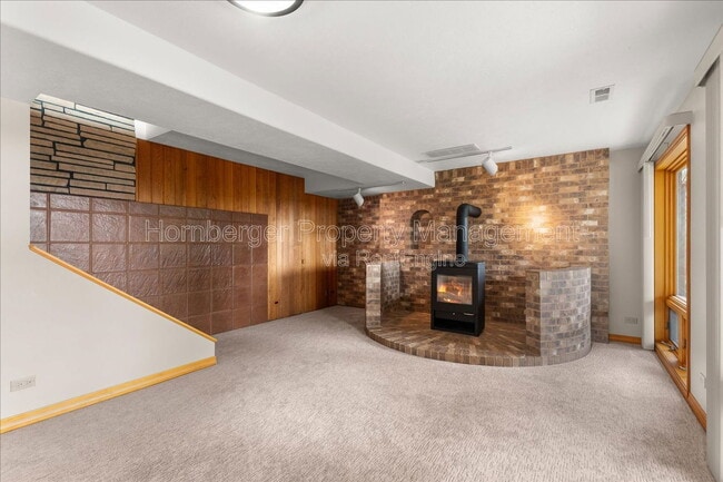 Building Photo - 5203 N Mulvaney Ct
