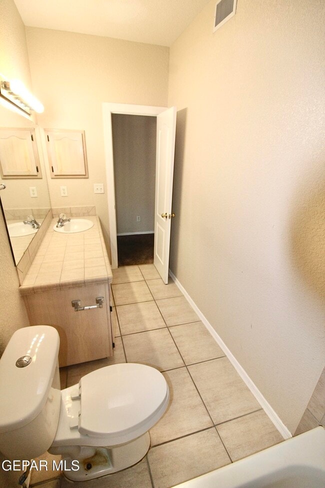 Building Photo - 6101 Los Siglos Dr