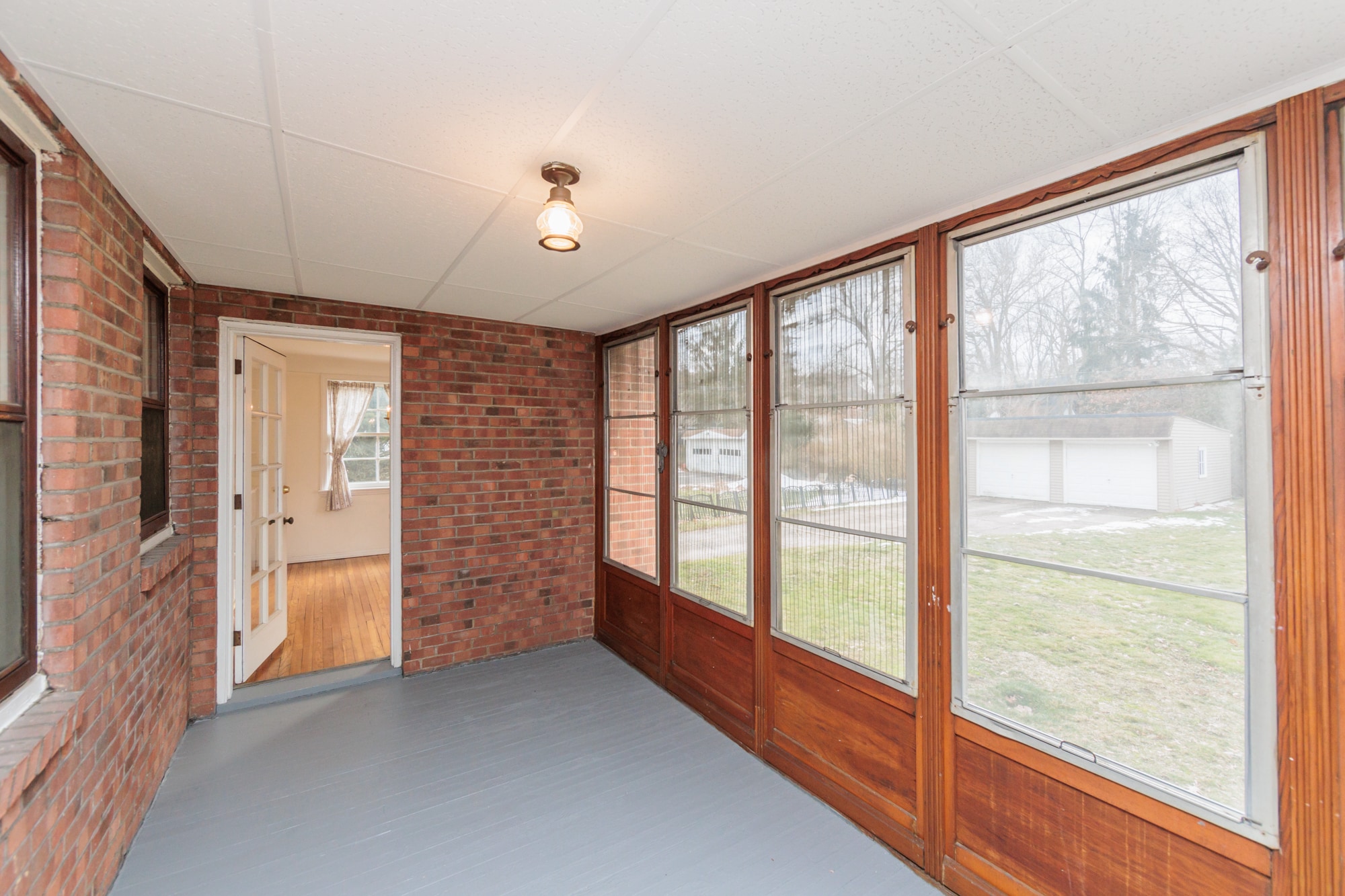 Building Photo - 4040 Ardmore Rd