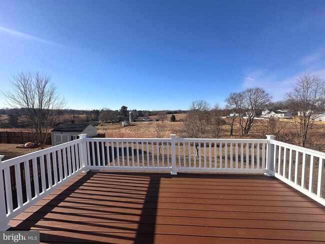 Building Photo - 92 Embassy Ct