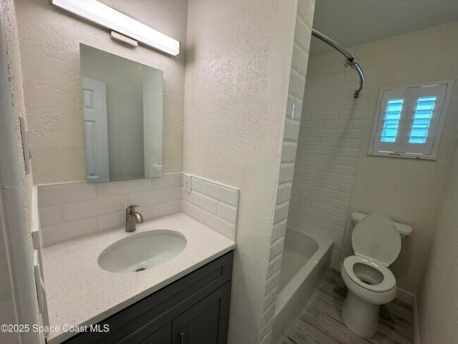 Building Photo - 901 S Orlando Ave