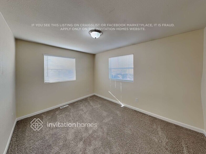 Building Photo - 5342 Xanadu St