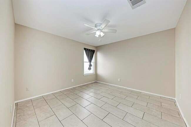 Building Photo - 289 Drystone Trail