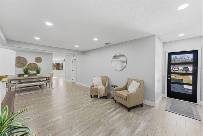 Building Photo - 1566 Woodfield Ct