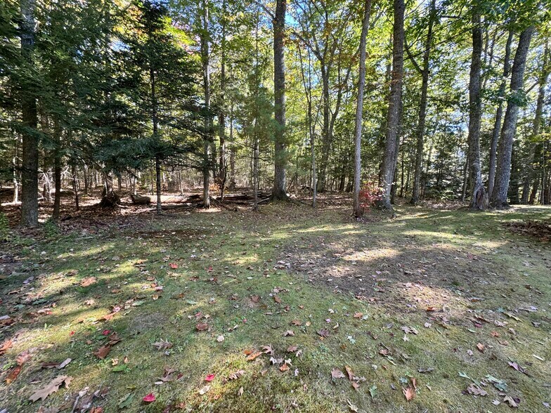 Building Photo - 24 Oakwood Ln