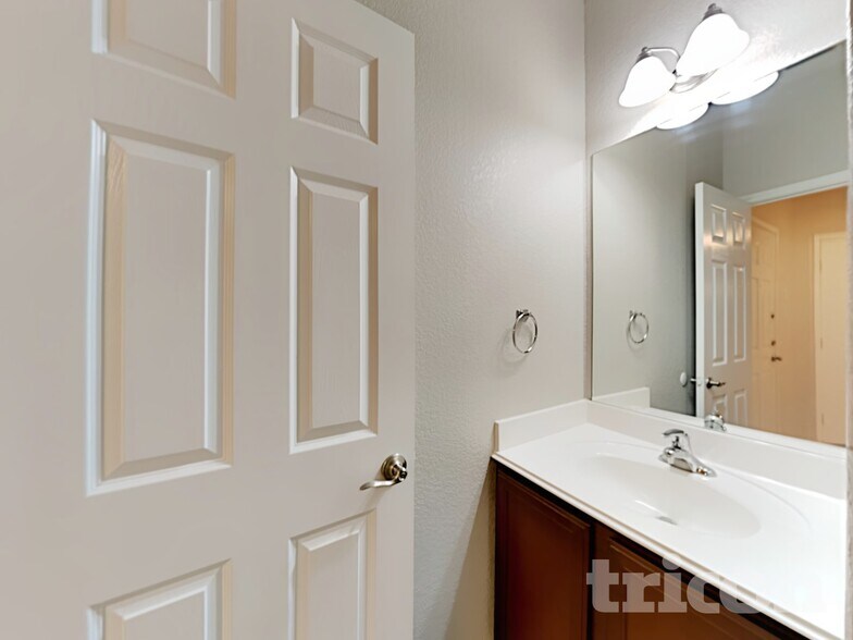 Building Photo - 3802 Bogie Way