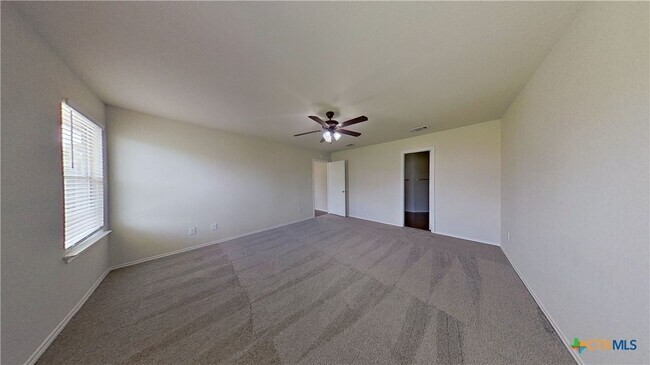 Building Photo - 126 Sylvan St