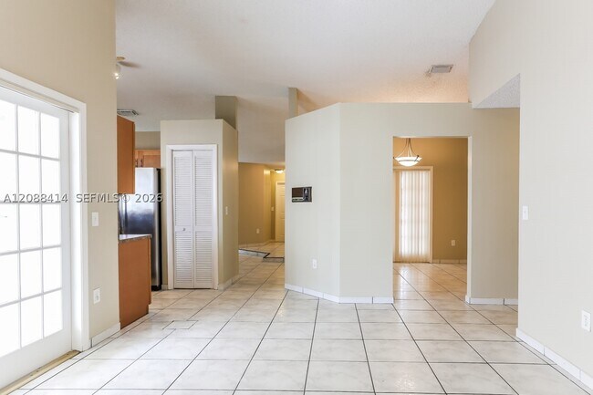 Building Photo - 4705 SW 143rd Ave