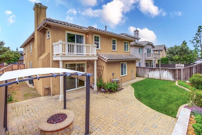 Building Photo - 4 Bedroom Cul-de-Sac home in San Elijo Hills!