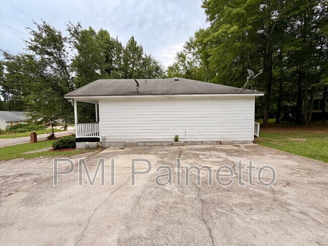 Building Photo - 119 Chatham Forest Cir