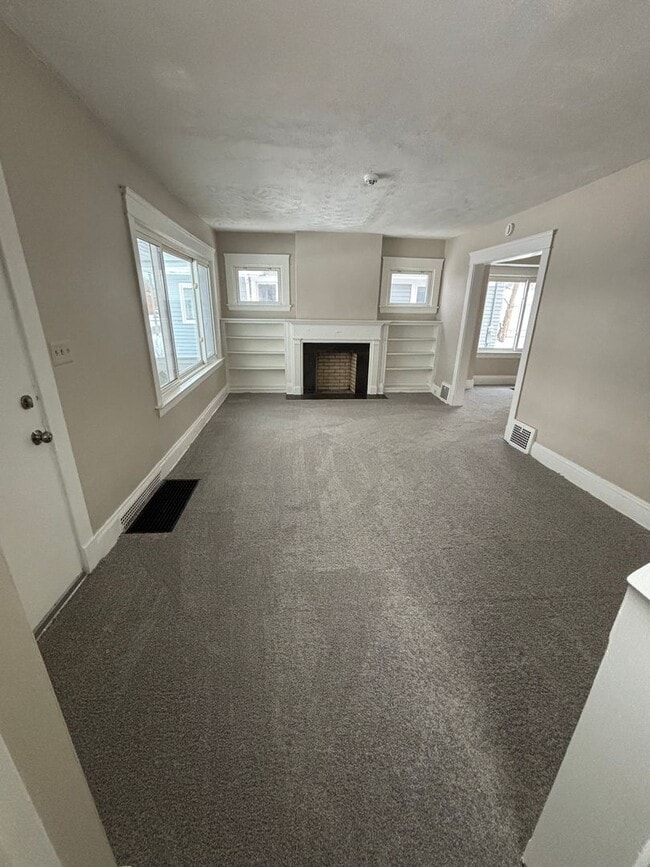 Building Photo - 847 Nela View Rd