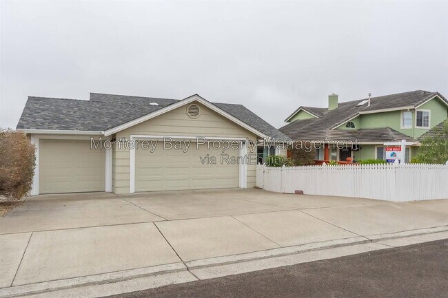 Building Photo - 383 Hillcrest Ave