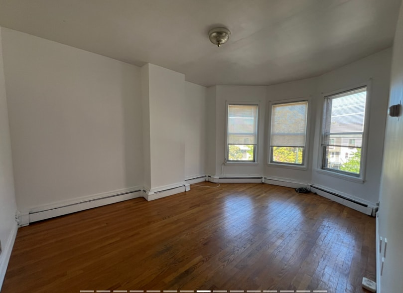 Building Photo - 846 Huntington Ave