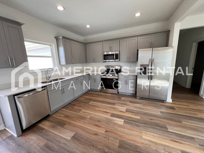 Building Photo - MOVE IN SPECIAL!!! New Construction Home for Rent in Robertsdale, AL!!! AVAILABLE NOW! Sign a 13 ...