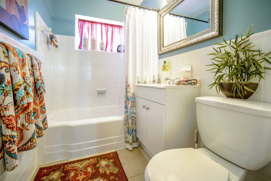 Bathroom 2 - 1505 NW 7th Ter