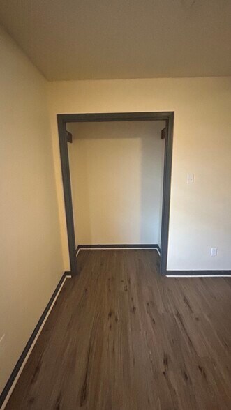 Building Photo - 3611 Barry Ave