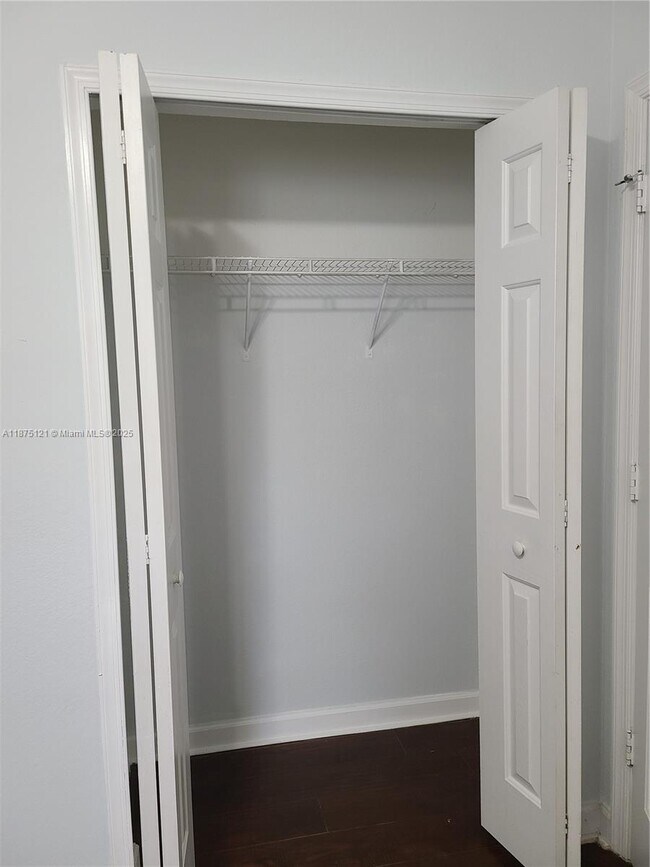 Building Photo - 4252 SW 156th Ave