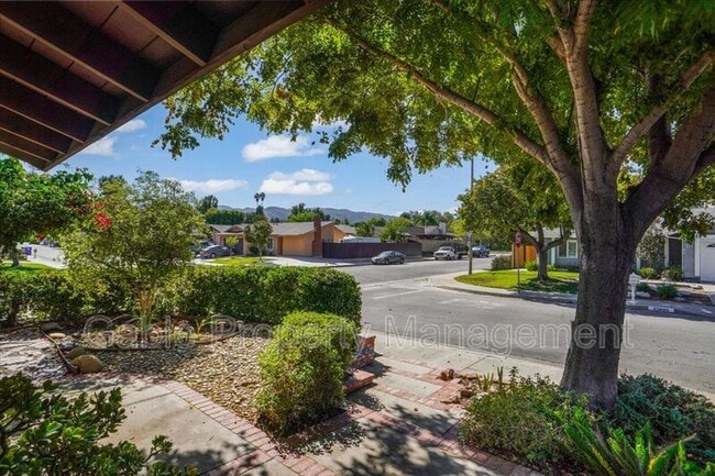 Building Photo - 25802 Quilla Rd