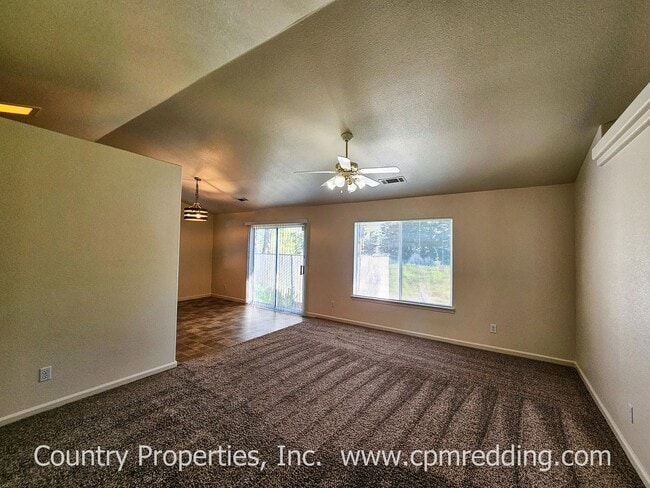Building Photo - 3 Bedroom House on Cul-De-Sac Available Soon!