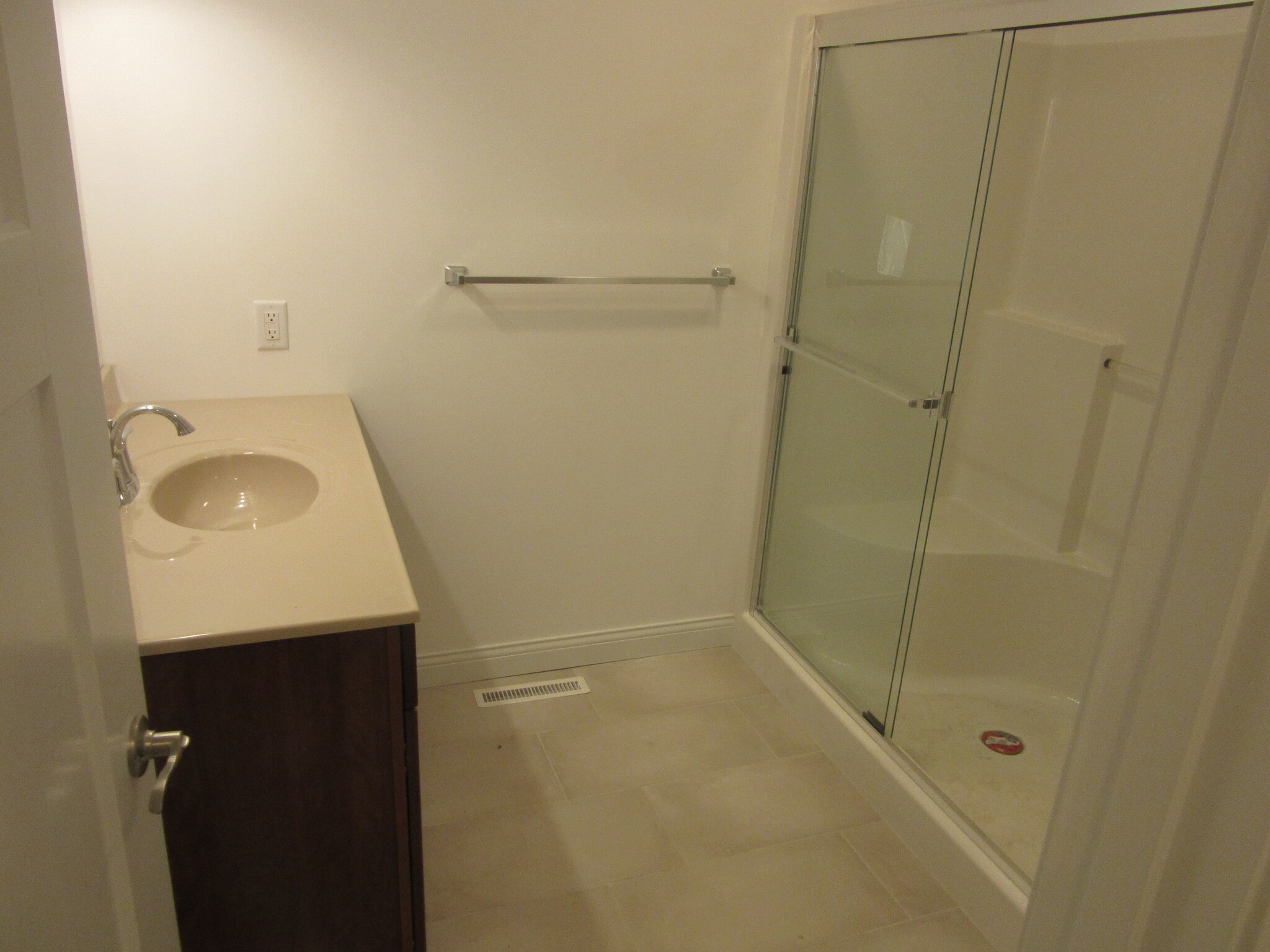 each bedroom has its own full bath - 408 W Maple St
