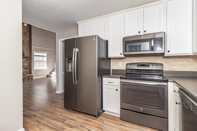 Building Photo - 4083 Amherst Way
