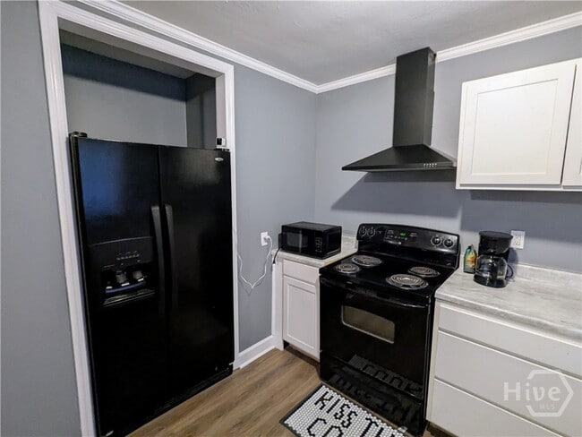 Building Photo - 614 E 37th St