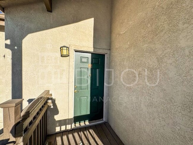 Building Photo - 2195 Alicia Point