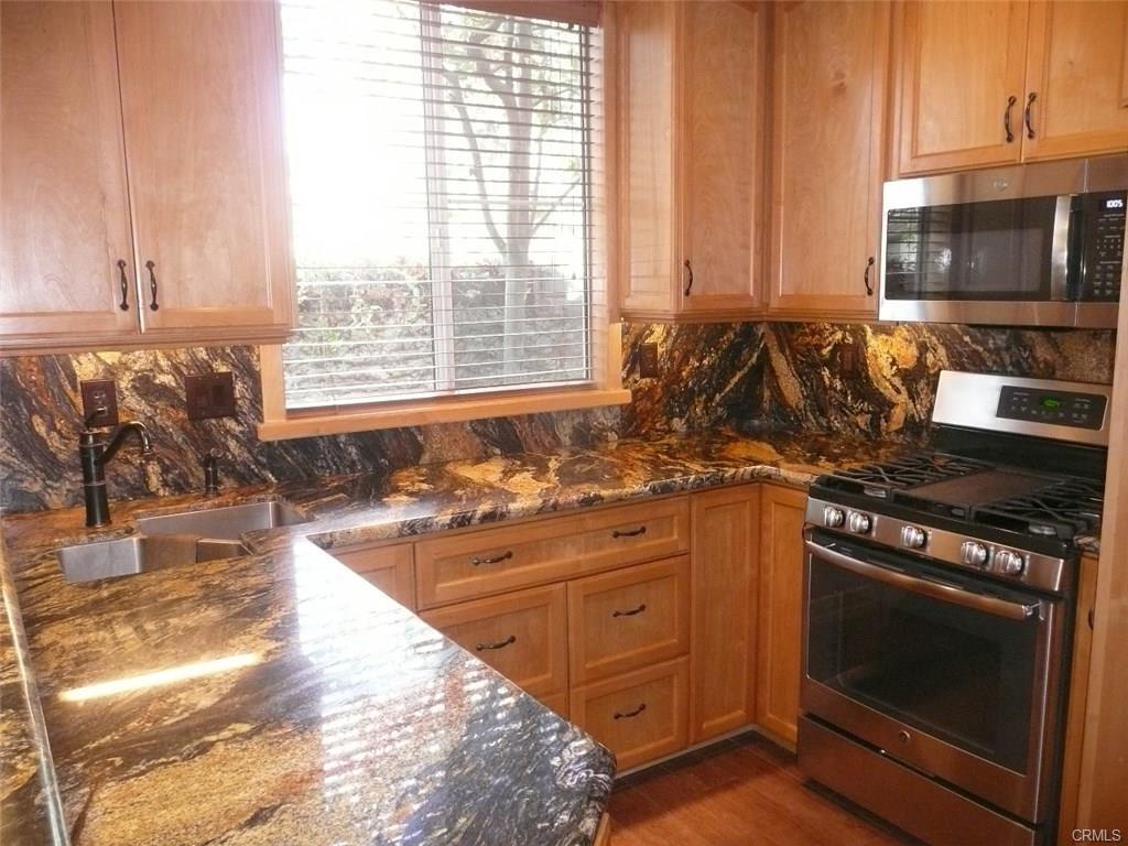 Building Photo - 2630 Dunstan Dr