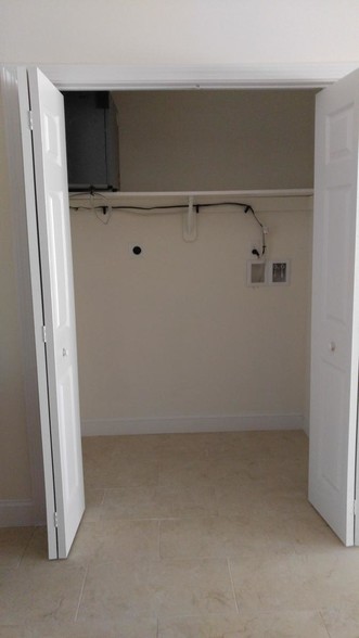 Washer / Dryer Hookup - 62 Somersworth Rd