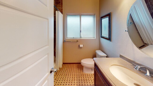 Building Photo - 92-1531 Aliinui Drive #15F