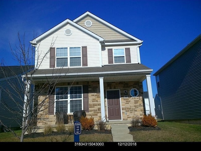 Primary Photo - 98 Holly Hock Ln