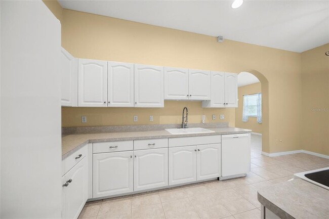 Building Photo - 4458 Corso Venetia Blvd