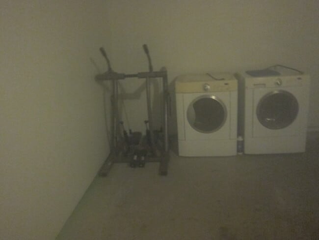 Building Photo - 29840 Landau Blvd