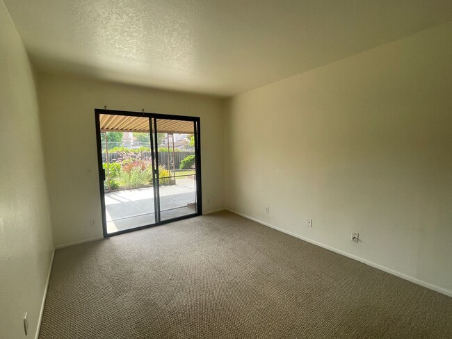 Building Photo - Spacious 3/2 Mesa Home in Washington Schoo...