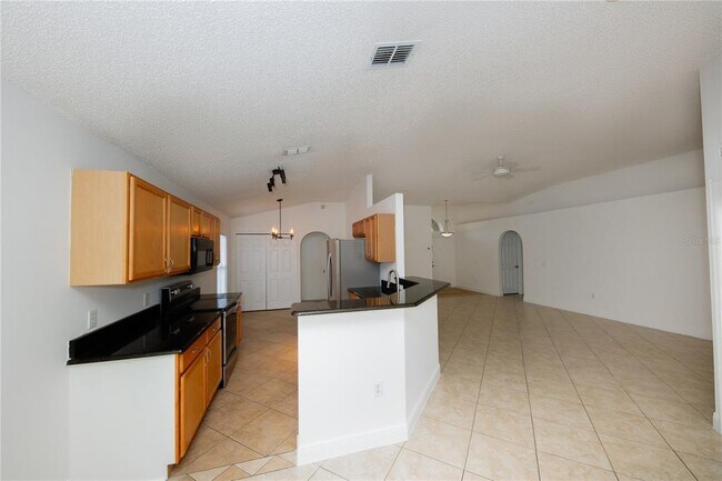 Building Photo - 16686 Corner Cove Way