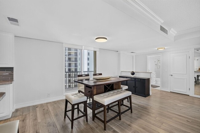 Building Photo - 5400 N Ocean Dr