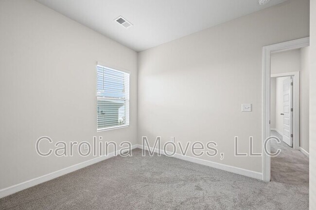 Building Photo - 628 Grays Creek Rd