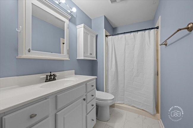 Building Photo - 629 Dana Ct